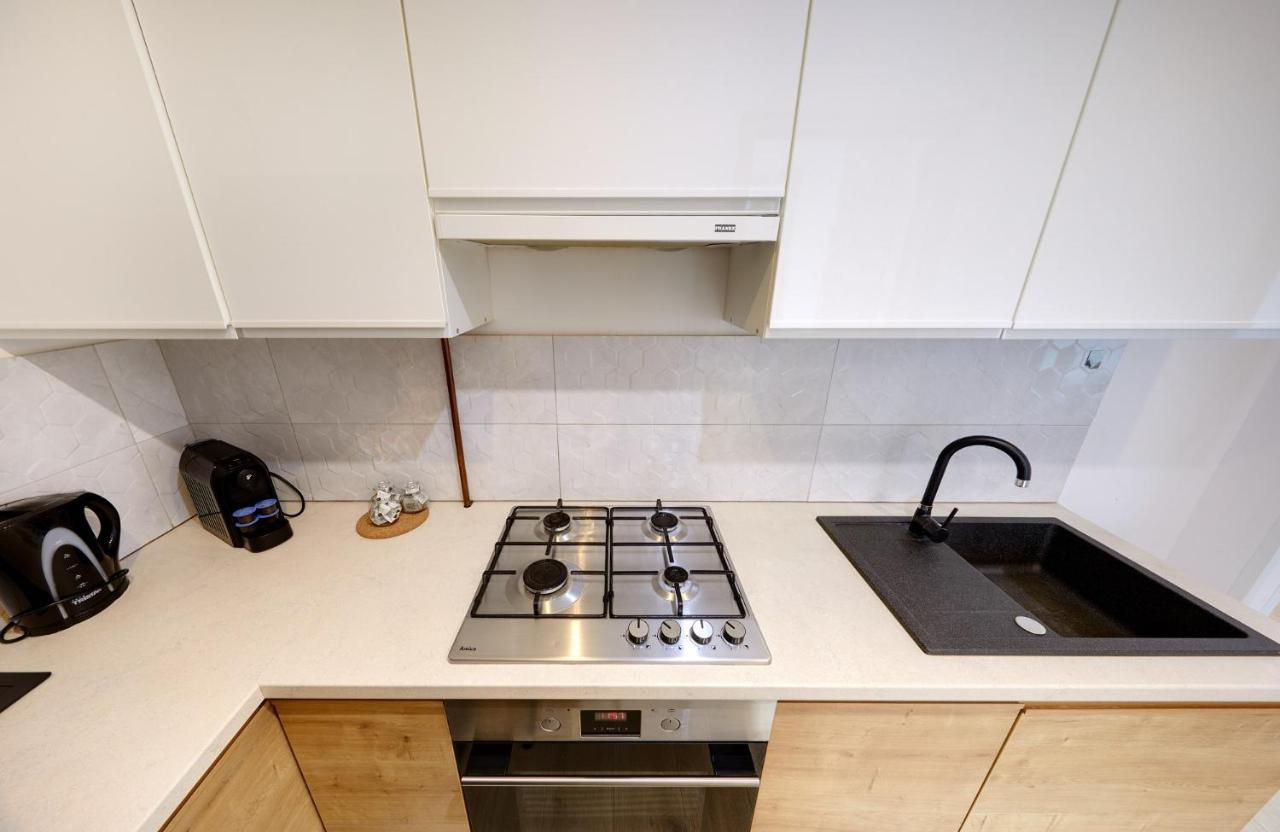 Crystal Apartment Katowice II ภายนอก รูปภาพ